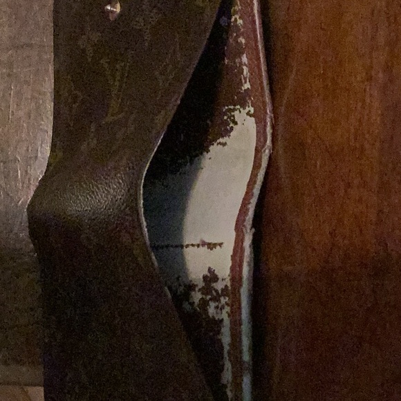 Vintage authentic Louis Vuitton bifold/ snap & button closure wallet. - Picture 14 of 14